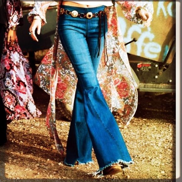 “THE GLORIA” Vintage Vibin’ Frayed Hem Pull On Bells - Picture 15 of 16